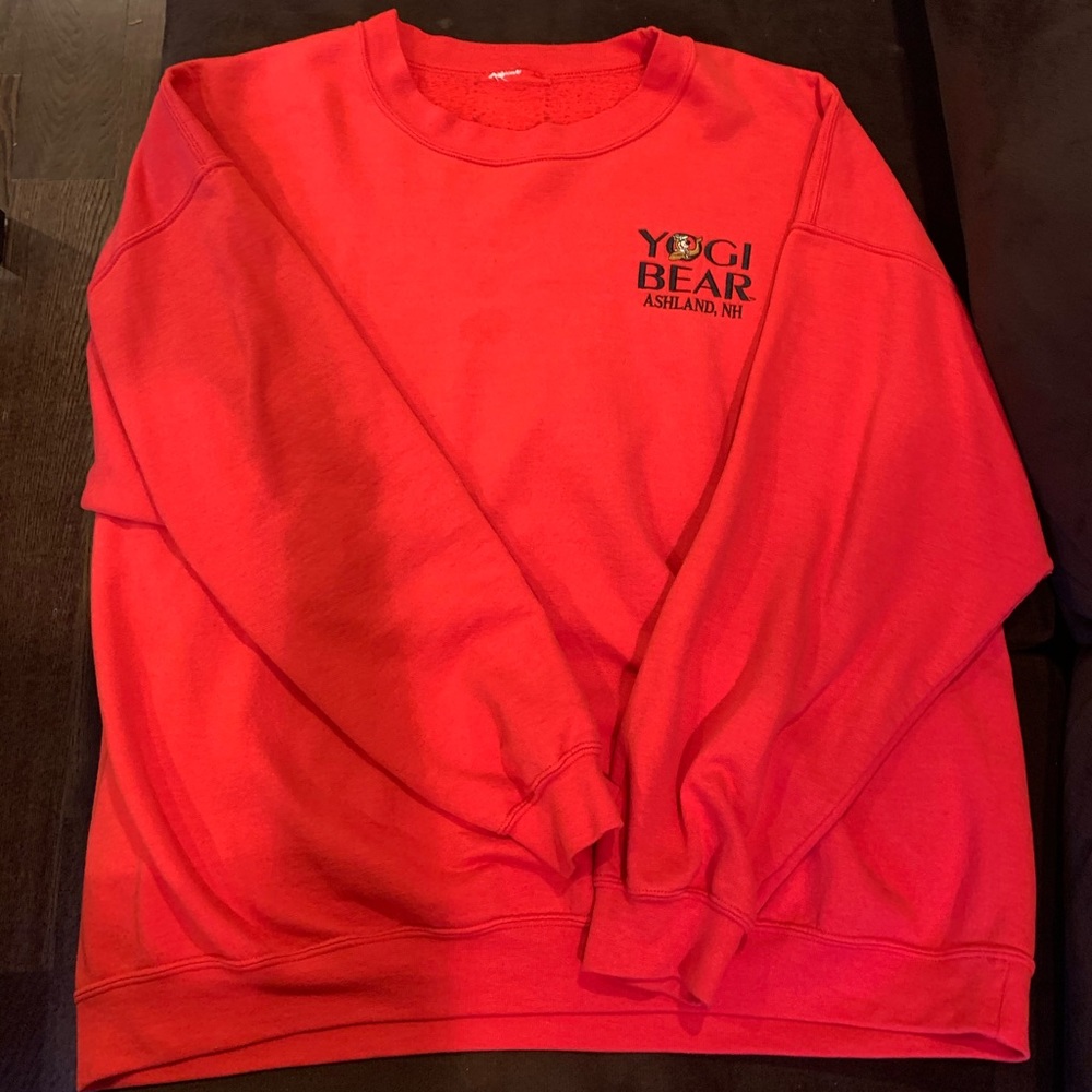 Unisex Large Yogi Bear Red Crewneck Oversized